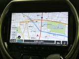 ドライバーをサポートする高機能なナビゲーションシステム。目的地設定からルート案内まで、スムーズな移動を支援します。詳しい地図表示で安心です。