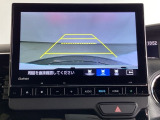 バックモニター付きで、車庫入れやバック時の後方確認をサポート。