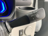 車外の明るさによって自動で点灯・消灯するオートライト