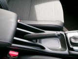 Honda認定中古車U-Selectは3つの安心をお約束します。  ・Hondaのプロが整備した安心  ・第三者機関がチェックした安心  ・購入後もHondaが保証する安心