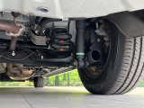 お車を安心してお乗りいただく為には、足回りの定期点検が欠かせません。サービスサポート(有償保証)では無料点検もご提供しており、安心のカーライフをお過ごしいただけるサポート体制が整っています。