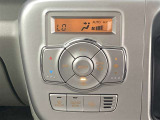 オートエアコンは温度を設定するだけで、自動で風量などを設定してくれます。運転しながら操作も必要ないので、安全性も向上します。