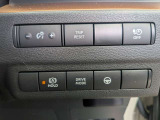 オートブレーキホールドやドライブモード切替などの各種スイッチ。運転席から操作しやすい位置に集約され、快適な走りをアシストします。