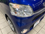 【LEDヘッドライト】悪天候や夜間走行時も良好な視界を確保し安心して運転できる高輝度LEDヘッドライトを装備!点灯速度が早く、消費電力も抑えられています。。