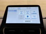 ディスプレイオーディオを装備。スマホと車をつなぐことで、これまでのナビに加えていろんなサービスが楽しめます。
