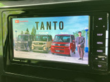 迫力のある映像で、車内時間をより楽しく。様々な情報を分かりやすく表示し、ドライブをサポートします。視認性も高く快適です。