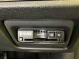 ハンドルの右下にETC2.0がついています。高速道路の料金所の通過も楽々です!。カードの取り出しもしやすい場所についています。
