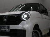 【LEDヘッドライト】悪天候や夜間走行時も良好な視界を確保し安心して運転できる高輝度LEDヘッドライトを装備!点灯速度が早く、消費電力も抑えられています!!