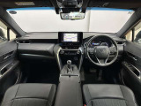 運転席周辺の様子です☆ オーディオ周りやメーター類の位置など、ご確認下さいね♪