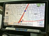 高精細な地図表示で、初めての道も安心。渋滞情報もリアルタイムで確認でき、スムーズなルート選択をサポートします。目的地まで快適なドライブを。