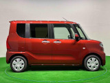 ドアは約90度に開くので荷物も積み込みやすく、乗り降りもしやすい♪ ロングドライブも快適に過ごせる工夫がいっぱいです♪♪