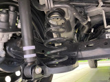 お車を安心してお乗りいただく為には、足回りの定期点検が欠かせません。サービスサポート(有償保証)では無料点検もご提供しており、安心のカーライフをお過ごしいただけるサポート体制が整っています。