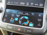 寒い日のお出かけにも安心なシートヒーター、ステアリングヒーター搭載!