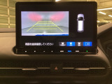 バックでの車庫入れも安心です!リアカメラが付いているバックモニター付のナビを装備しております。バンパーについているソナーや、操作線もついており距離感も画面から確認できます。