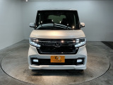 一目見てホンダ車だとわかるカッコいいフロントマスクです!