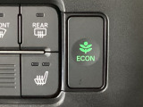 ★ECONスイッチ★ エコドライブを加速しよう!スイッチをONにすると、運転の仕方によるロスを抑え込み燃費をよくするようクルマが頑張ります(*^ー^*)燃費向上にチャレンジ♪