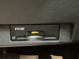 ETC2.0を装備しております。高速道路での渋滞情報取や従来のETCより通行料金がお安くなる場合がございます。