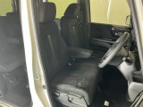 当車両は、次のお客様に気持ちよくお乗りいただくため、専門スタッフによる【徹底シートクリーニング】を施工済みです!