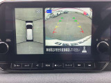 空の上から見下ろすような視点で駐車できる「インテリジェント・アラウンドビューモニター」!移動物を感知出来るMOD搭載!