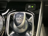 様々な情報を分かりやすく表示。車両情報や設定変更もスムーズに行えます。運転に必要な情報を常に把握できます。