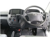 見通しのよいすっきりとした視界で、誰でも運転しやすいです。運転のしやすさは疲れにくさにも繋がりますよ♪