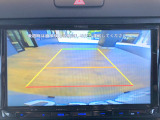 【バックカメラ(ガイドライン付)】ガイドライン表示で位置の目安が分かりやすく、駐車も安心です。