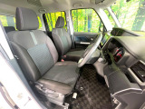運転席シート廻りは使用感も少なく、良好な状態となっています。丁寧に使われていたことがよくわかりますね。