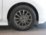 R5年式夏タイヤ185/65R15ダンロップ製です。