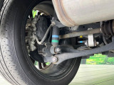 お車を安心してお乗りいただく為には、足回りの定期点検が欠かせません。サービスサポート(有償保証)では無料点検もご提供しており、安心のカーライフをお過ごしいただけるサポート体制が整っています。