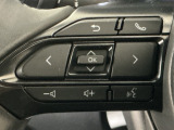 ステアリングリモコンは、運転中でも簡単に音量調整やチャンネル変更もできます!わき見運転防止にもつながるので安心です♪