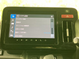 使いやすいインターフェースのナビ・オーディオシステム。運転に必要な情報を的確に表示し、快適なドライブをサポートします。機能も充実しています。