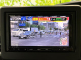 停車中に楽しめるTV機能。ニュースや番組をチェックして、待ち時間を有効活用できます。