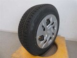 R5年式冬タイヤ185/65R15ブリヂストン製です。