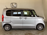購入後も自社指定整備工場完備でお客様の愛車をしっかりサポート致します!御納車時には安全かつ安心してお乗り頂けるようホンダ専門知識を持つ整備スタッフが点検・整備・装備も説明をしてお渡ししております。