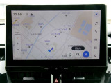 DCM(専用通信機)を装備したコネクティッドナビです。なお無償でのご利用期間は限定(令和11年6月まで)されています。詳しくは営業スタッフにお問い合わせください。