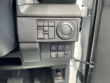 電子カードキーを携帯していれば、ブレーキを踏みながらボタンを押すだけでエンジンの始動が手軽に♪