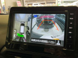 空から見たような映像で駐車ができるアラウンドビューモニター。ひと目でわかるセンサーに前後の衝突被害軽減ブレーキ付き。
