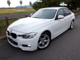 買取直販 『BMW 3シリーズ 320i Mスポーツ』正規ディーラー車 ドライビングアシスト 衝突軽減 LKA Aクルコン 純正HDDナビ/DVD/BT/AUX/フルセグTV Bカメラ 前後ドラレコ 記録簿6枚 禁煙車 全国対応2年保証付帯可能
