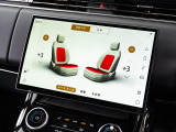 全席シートヒーター装備!運転席、助手席それぞれで三段階の調節が可能です。ナビでの調節も可能です。冬場のドライブでたいへん重宝します。