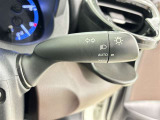 【オートライト】車外の明るさに応じて自動的にライトの点灯・消灯をしてくれます