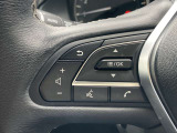 手元でナビの音量調整等が出来るのでナビの操作によるわき見運転を防止することが出来ます。