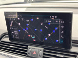 ●純正ナビ:一体感のあるナビは、高級感ある車内を演出してくれます。オーディオ機能も充実しておりますので、運転もより楽しめます♪