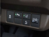 ◆パーキングセンサーシステム◆車庫入れの時などに近くに障害物がある場合、障害物までの距離を音で知らせてくれます。