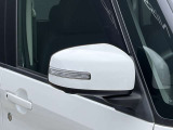 ウィンカードアミラー☆ライトの点滅で対向車、歩行者などに曲がることを知らせることができるので安心・安全につながりますね♪