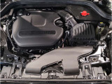 【BMWクリーンディーゼル】市場をリードするディーゼルエンジン。低回転ステージ専用ターボが走り出しから効果的に過給を行いスムーズな発進加速や低燃費を実現。ディーゼルの常識を超えたスポーティな走りを!