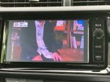 停車中にテレビや映像を楽しめる機能。休憩時間などにリラックスできます。移動時間を有効活用しましょう。