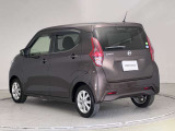 【ワイド保証】日産販売店の中古車には、無料で保証が付いています。走行距離無制限で、無料保証期間は1年間から。品質に自信があるから実現した、日産ならではの保証です。