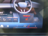 ◆iDriveを装備。操作系統をディスプレイから独立させることで、人間工学に基づいた最適な運転環境を実現しております。◆