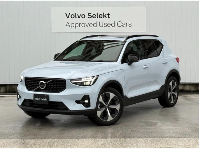 XC40 ウルトラ B4 AWD ダークエディション 4WD