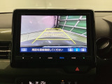 バックモニター付きで、車庫入れやバック時の後方確認をサポート。